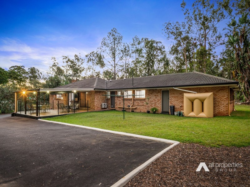 360 Johnson Rd, Forestdale QLD 4118