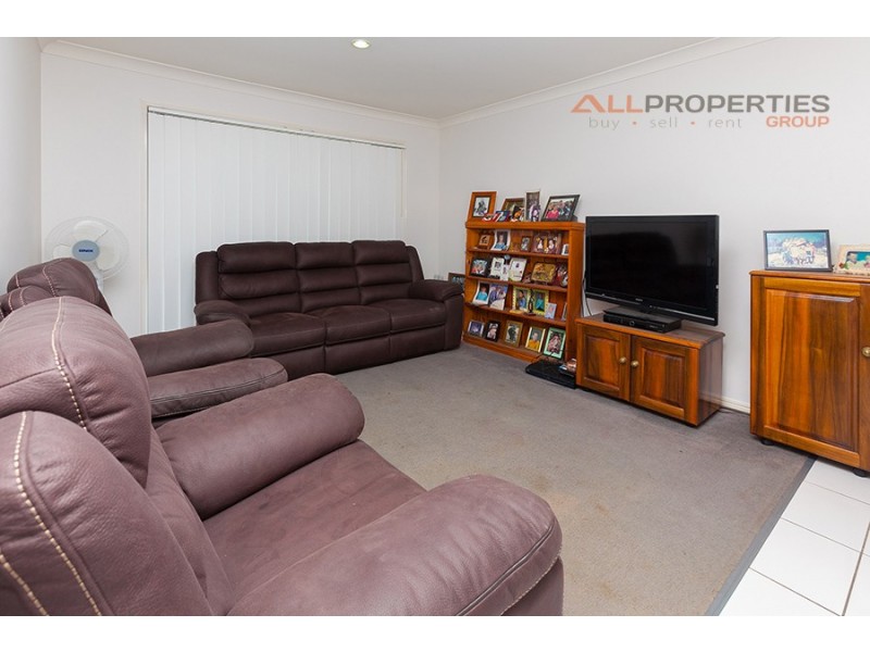 4 Marigold Avenue, Regents Park QLD 4118