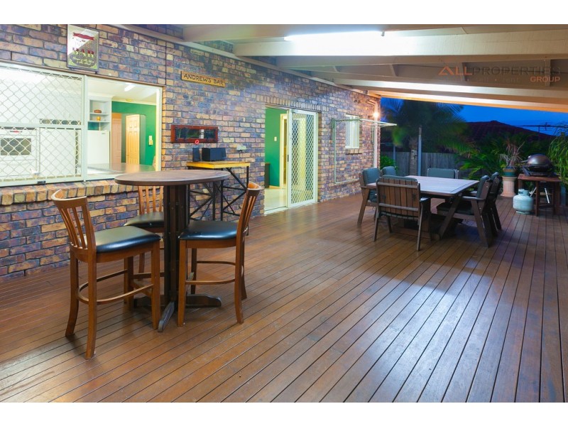 84 Azalea Cr, Calamvale QLD 4116