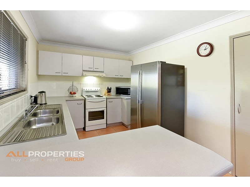 2 TITAN CT, Boronia Heights QLD 4124