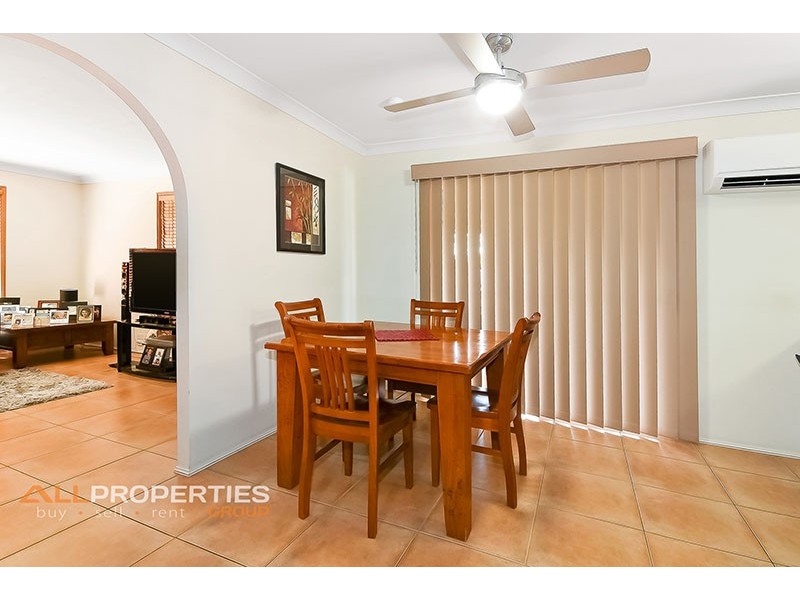 2 TITAN CT, Boronia Heights QLD 4124