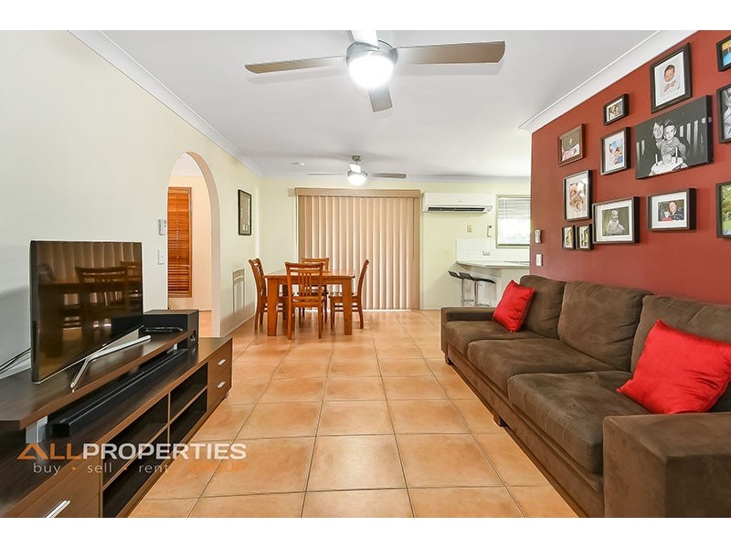 2 TITAN CT, Boronia Heights QLD 4124