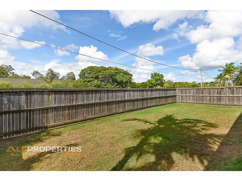 2 TITAN CT, Boronia Heights QLD 4124