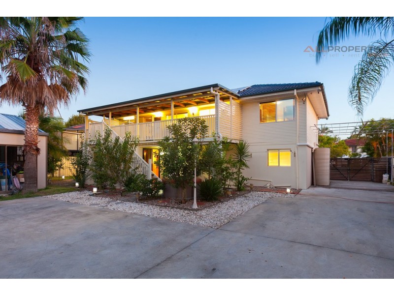 84 Aquarius Dr, Kingston QLD 4114