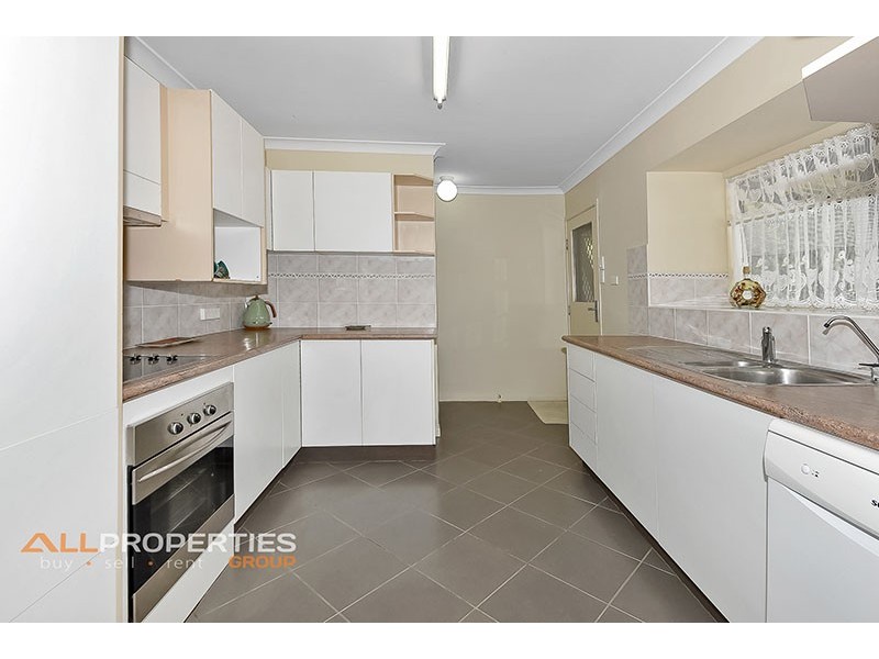 50 VANSITTART ROAD, Regents Park QLD 4118