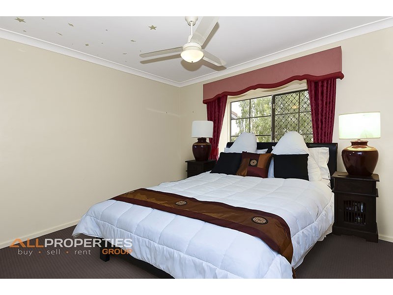 50 VANSITTART ROAD, Regents Park QLD 4118