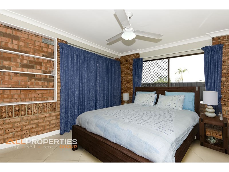 50 VANSITTART ROAD, Regents Park QLD 4118