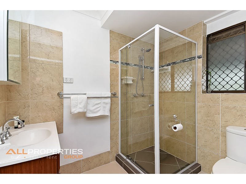 50 VANSITTART ROAD, Regents Park QLD 4118