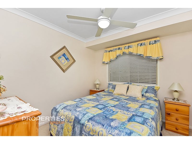 84 SOLANDRA CIRCUIT, Regents Park QLD 4118