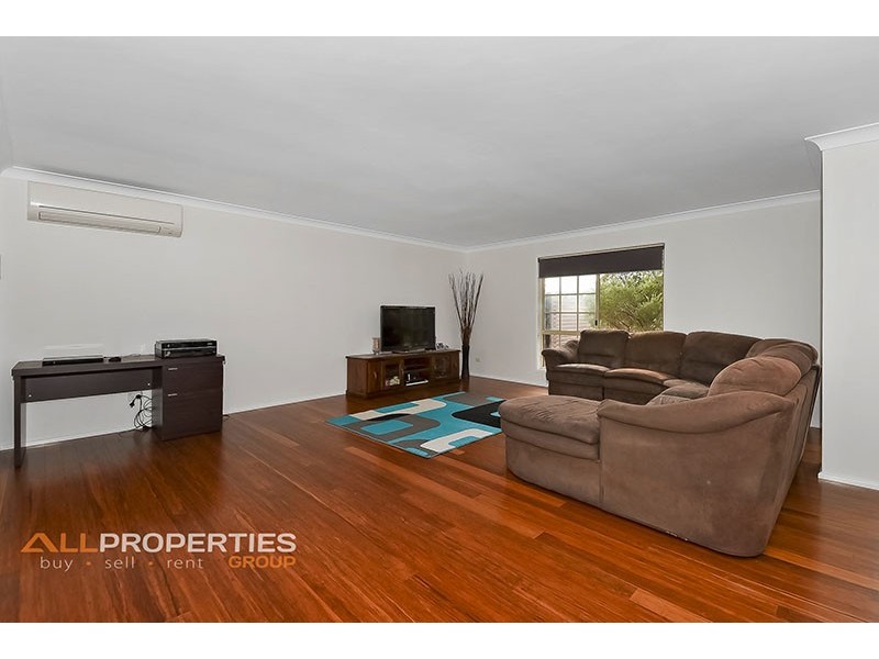 18 Mitchell Street, Boronia Heights QLD 4124