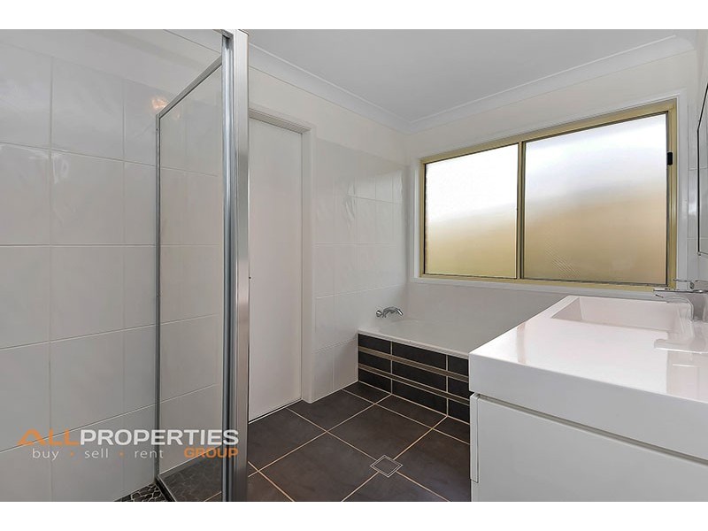 18 Mitchell Street, Boronia Heights QLD 4124
