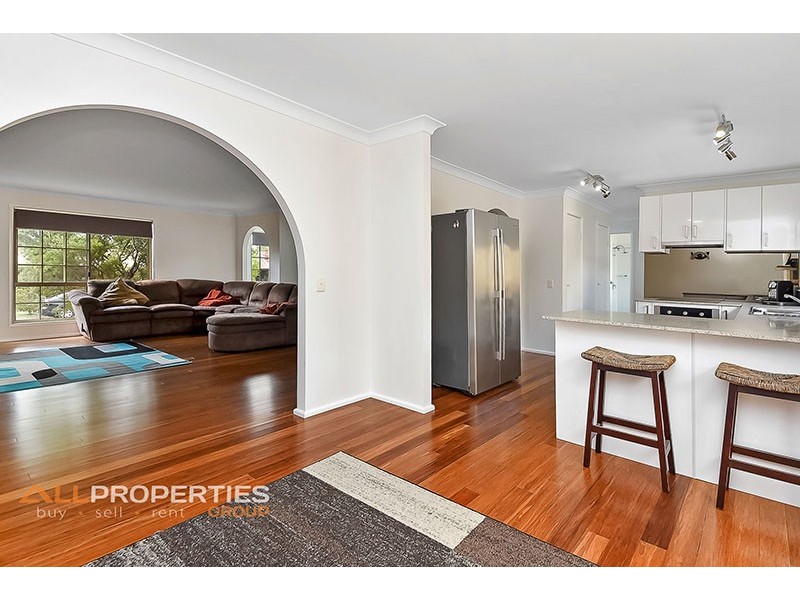 18 Mitchell Street, Boronia Heights QLD 4124