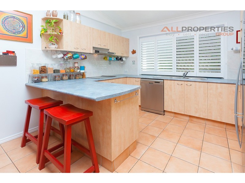 16 Malia Street, Sinnamon Park QLD 4073