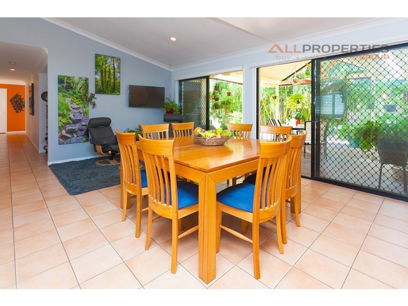 16 Malia Street, Sinnamon Park QLD 4073