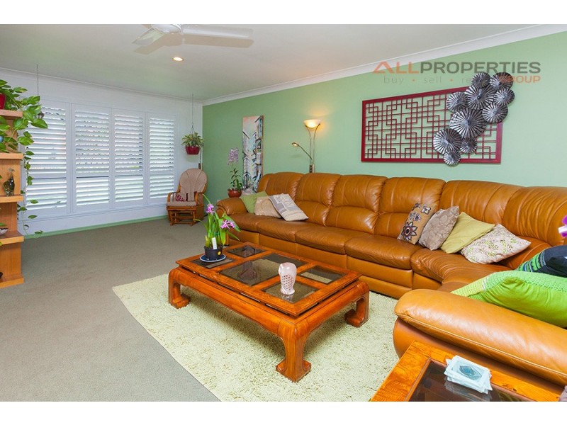 16 Malia Street, Sinnamon Park QLD 4073