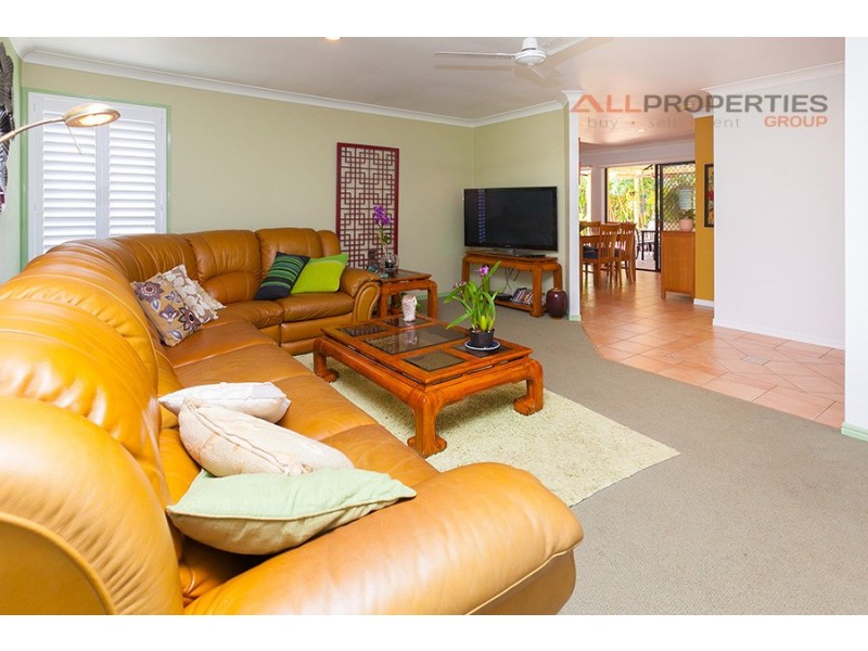 16 Malia Street, Sinnamon Park QLD 4073