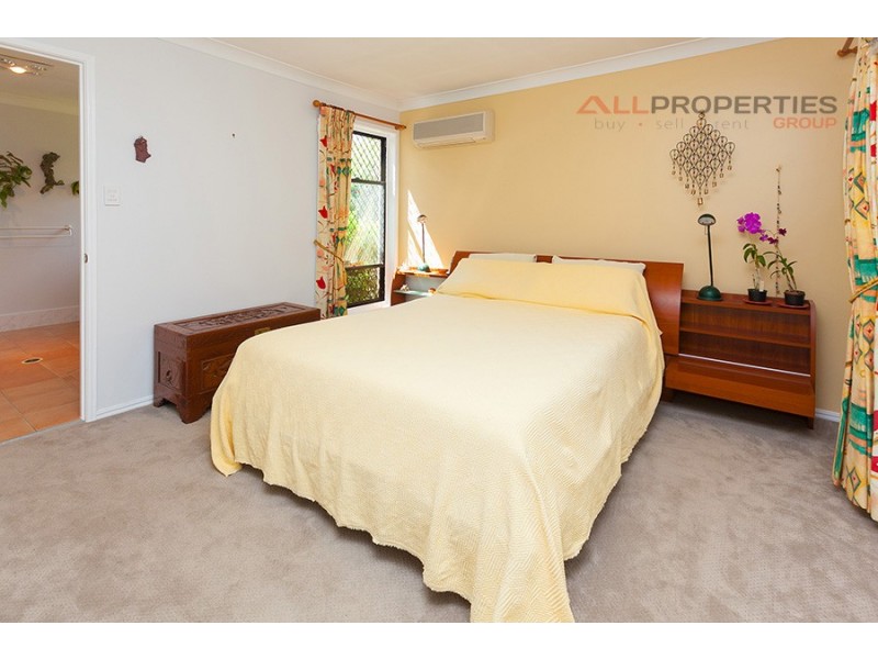 16 Malia Street, Sinnamon Park QLD 4073