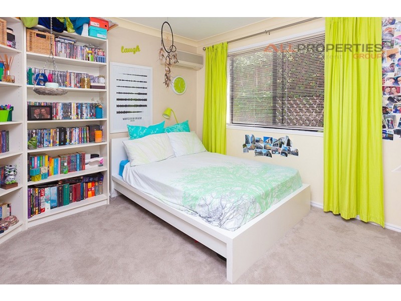 16 Malia Street, Sinnamon Park QLD 4073