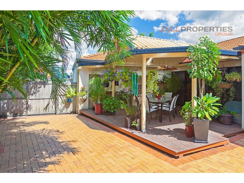 16 Malia Street, Sinnamon Park QLD 4073