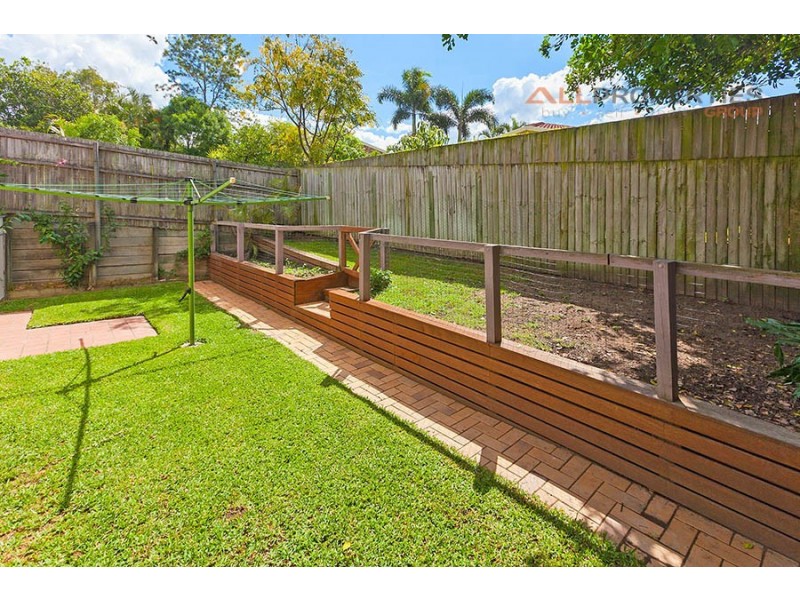 16 Malia Street, Sinnamon Park QLD 4073