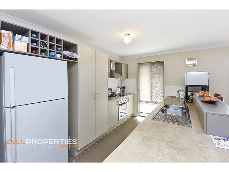 7 Tropical Drive, Forest Lake QLD 4078