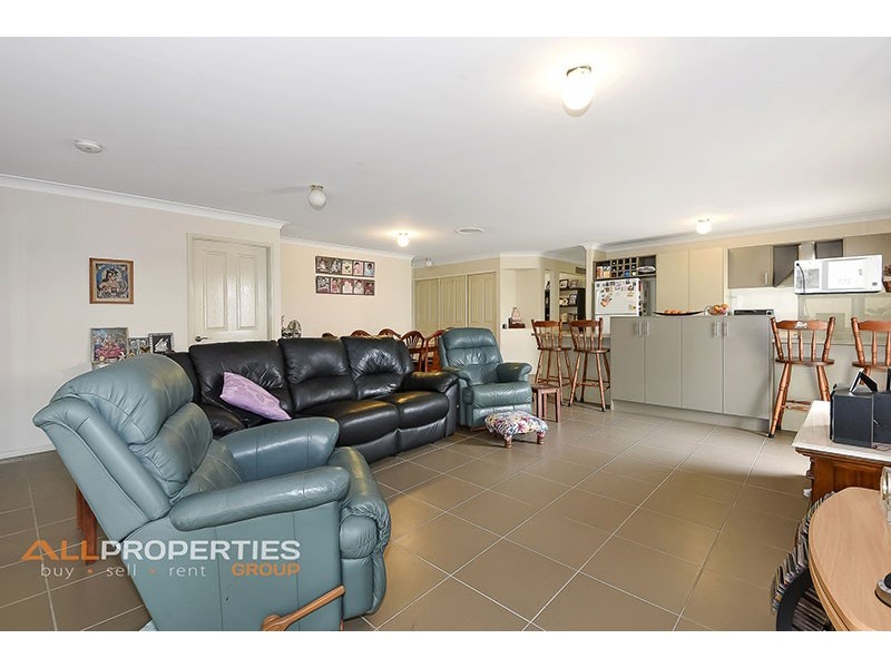 7 Tropical Drive, Forest Lake QLD 4078