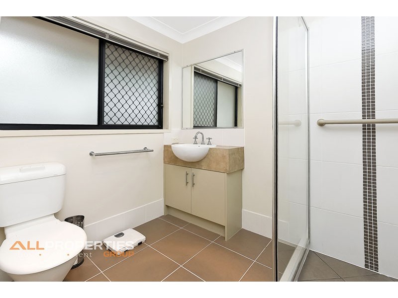 7 Tropical Drive, Forest Lake QLD 4078