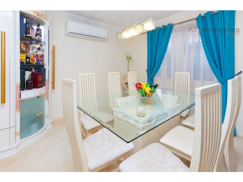 16 Morialta Pl, Parkinson QLD 4115