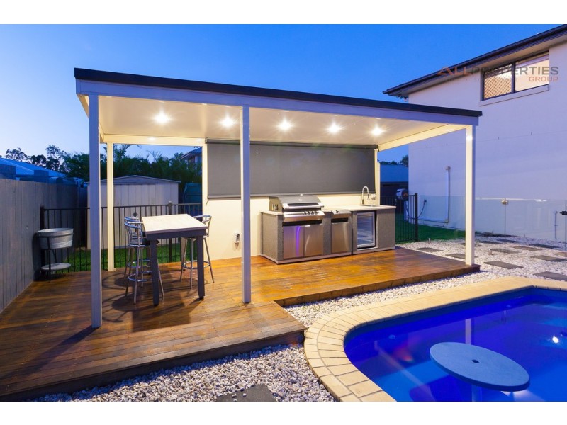 16 Morialta Pl, Parkinson QLD 4115