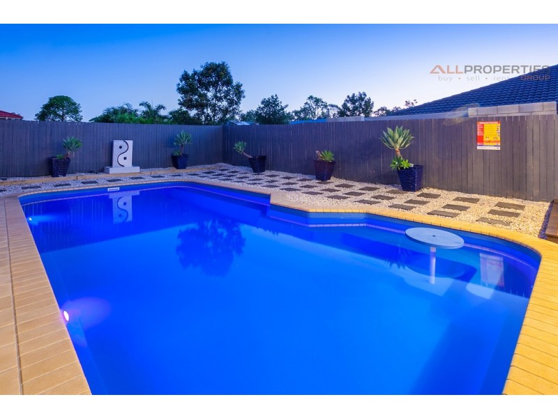 16 Morialta Pl, Parkinson QLD 4115