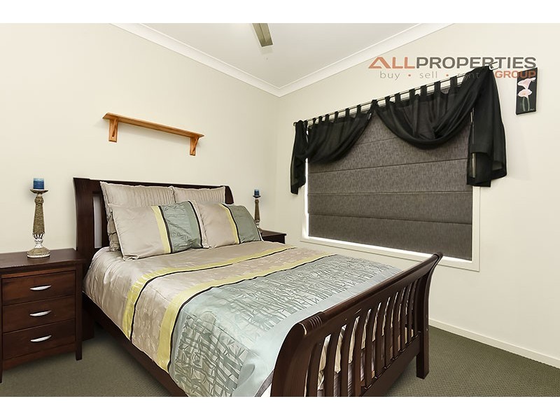 12 Juniper Street, Heathwood QLD 4110