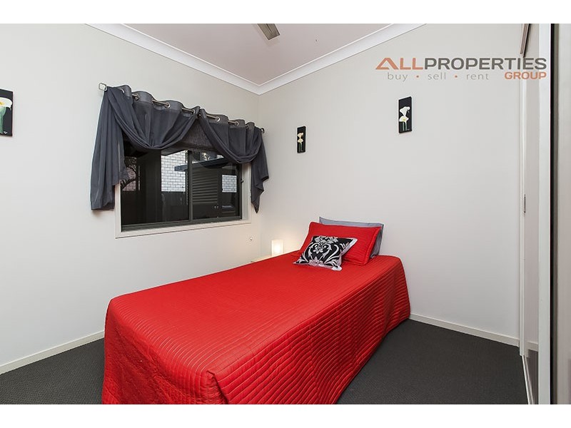 12 Juniper Street, Heathwood QLD 4110