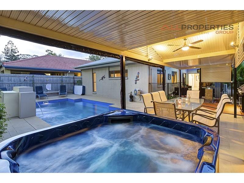 12 Juniper Street, Heathwood QLD 4110