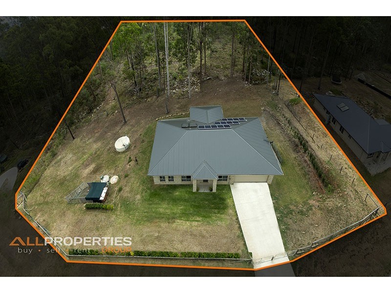 33-37 Foxtail Court, Woodhill QLD 4285