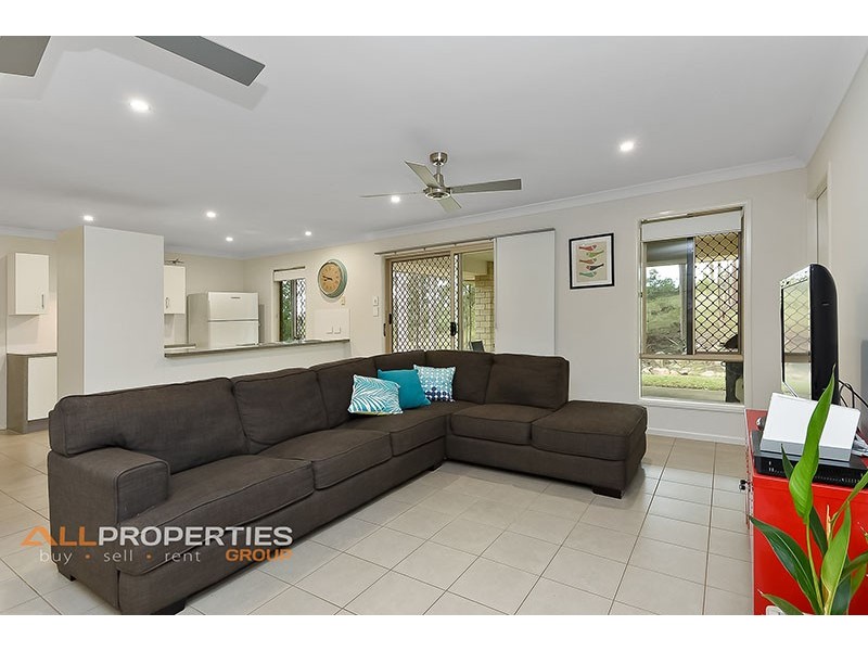 33-37 Foxtail Court, Woodhill QLD 4285