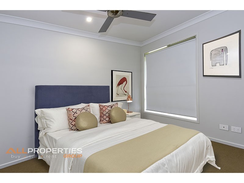 33-37 Foxtail Court, Woodhill QLD 4285