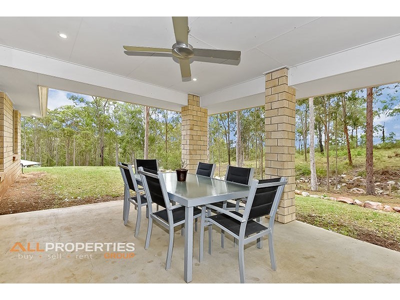 33-37 Foxtail Court, Woodhill QLD 4285