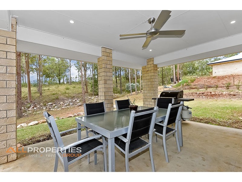 33-37 Foxtail Court, Woodhill QLD 4285