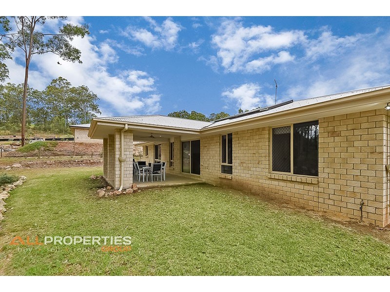 33-37 Foxtail Court, Woodhill QLD 4285