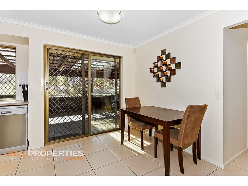 30 DRACON STREET, Regents Park QLD 4118