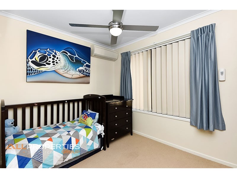 30 DRACON STREET, Regents Park QLD 4118