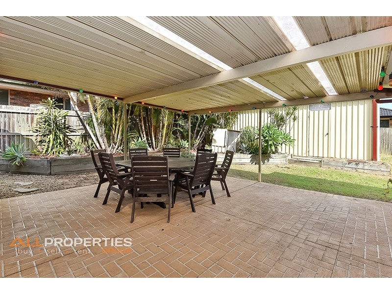 27 REGAL DRIVE, Regents Park QLD 4118