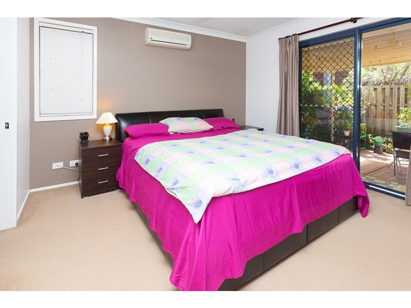 15 Mimosa Street, Parkinson QLD 4115