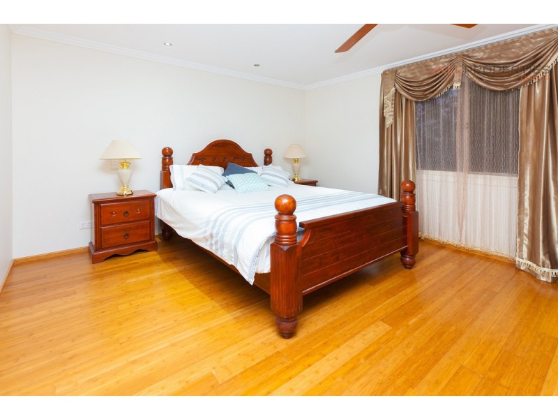 24 Hanley Pl, Doolandella QLD 4077