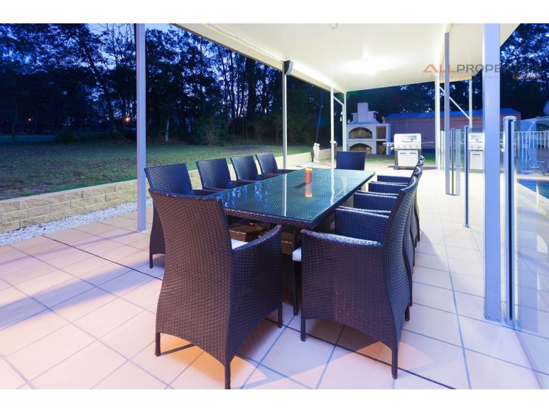 24 Hanley Pl, Doolandella QLD 4077