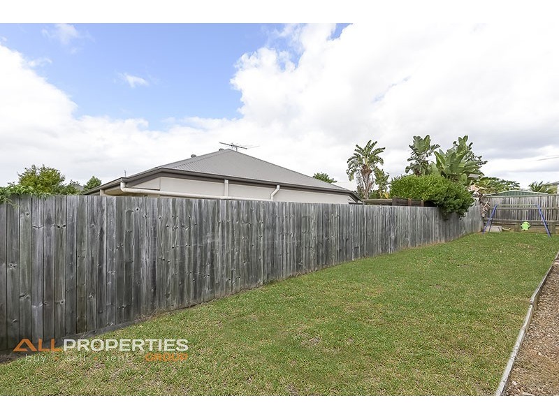 52 Parkwood Drive, Heathwood QLD 4110