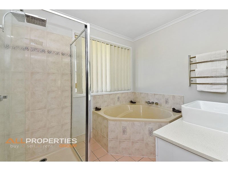 20 Macquarie Circuit, Forest Lake QLD 4078