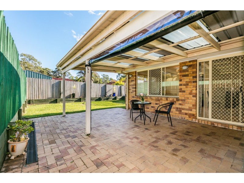 3 TANNADICE CT, Regents Park QLD 4118