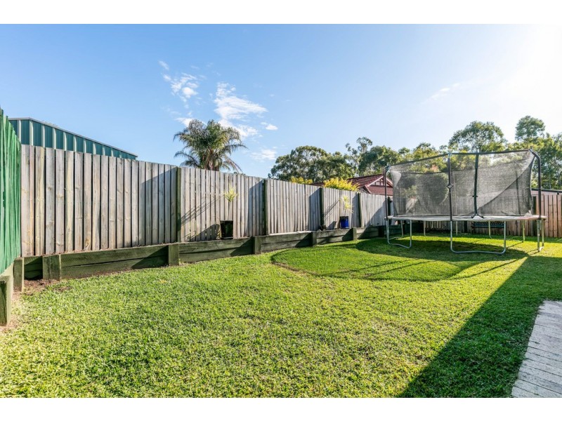 3 TANNADICE CT, Regents Park QLD 4118