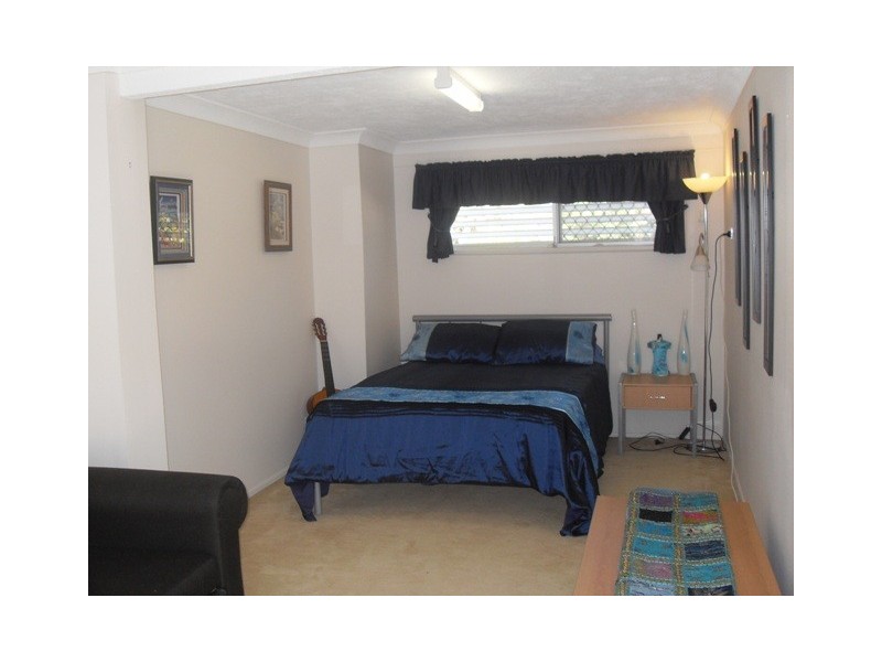 21 Cowper Avenue, Eagleby QLD 4207
